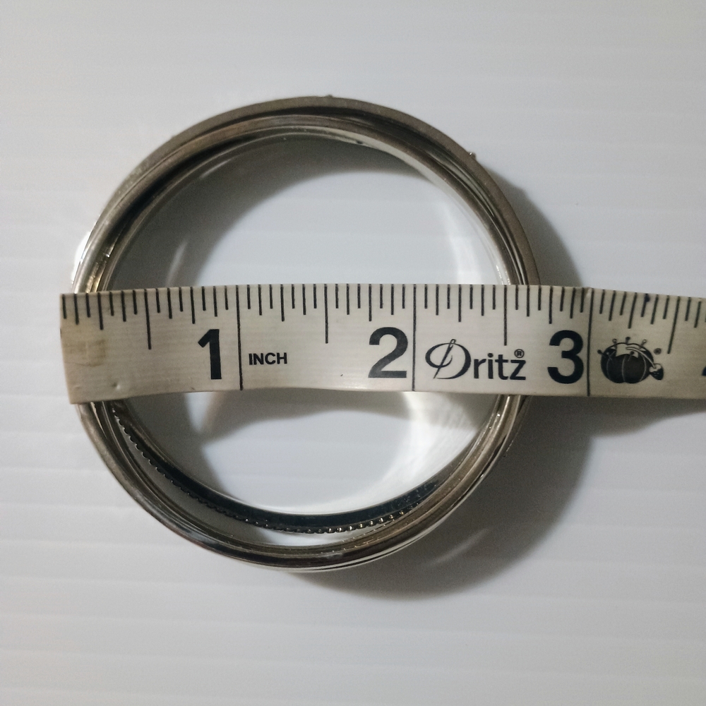 Elegant Silver Bangle Set - Picture 10 of 10